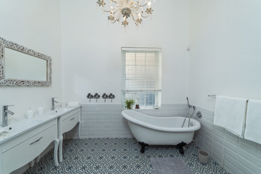 To Let 3 Bedroom Property for Rent in Mossel Bay Central Western Cape